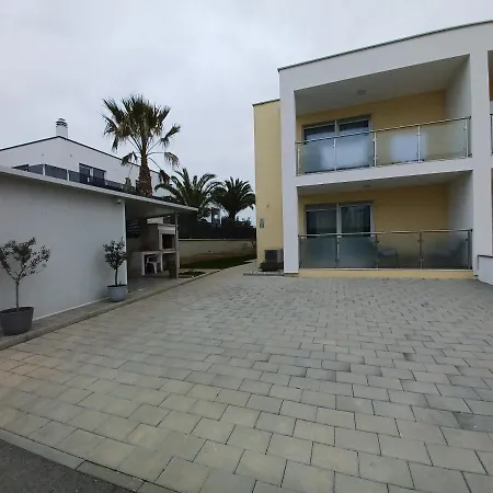 Leon 2 Apartment Novigrad (Istria)